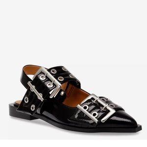 NWT Steve Madden Black Graya Flat